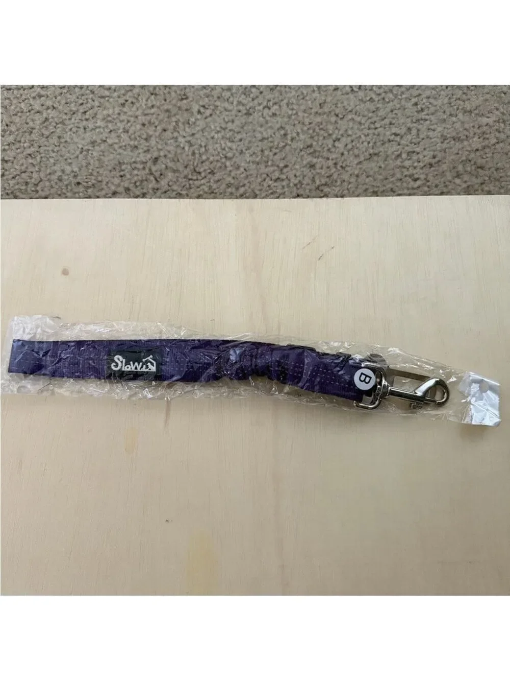 New SlowTon Adjustable Dog Car Seat Belt. Purple.